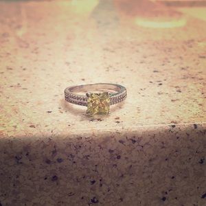 Pale Yellow Square Diamond Ring